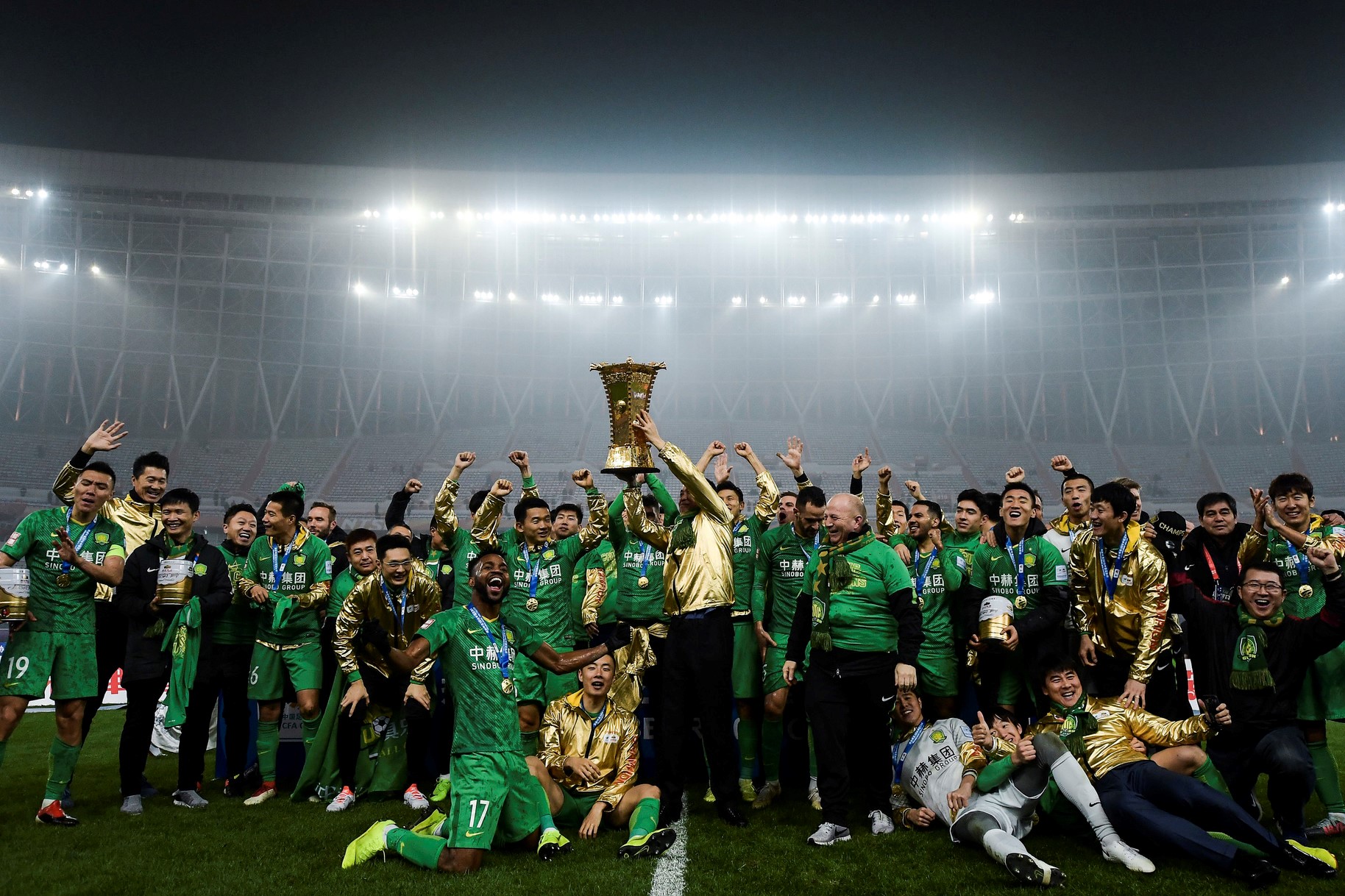 恒大主场大胜重庆力帆,国安客场战平深圳佳兆业 恒大主场大胜重庆力帆,国安客场战平深圳佳兆业