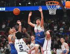 kaiyun-包含新疆男篮挑战山西队，豪情对决引爆全场的词条